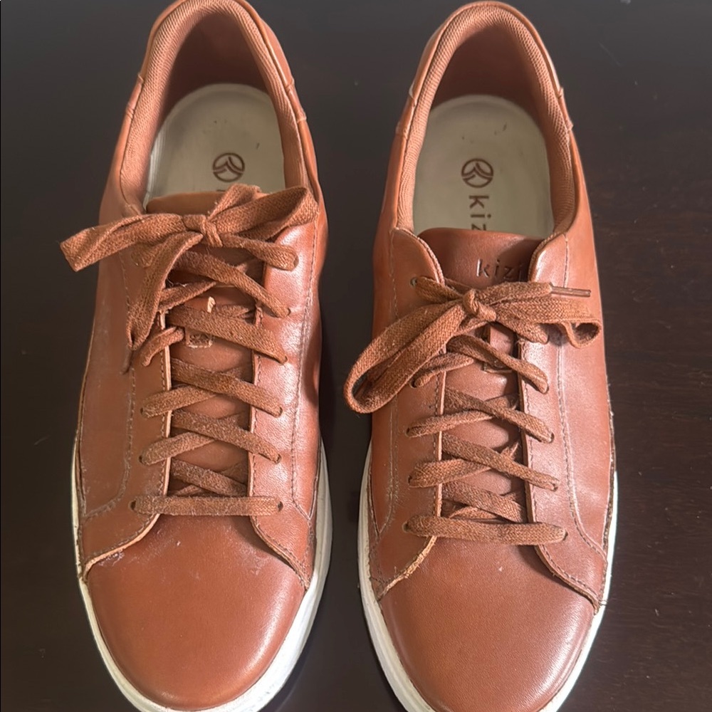 Brown Leather Sneakers with Minimalist Design - Picture 4 of 5